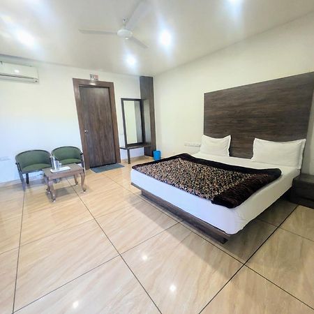 7Bhk Hill Villa Маунт-Абу Экстерьер фото